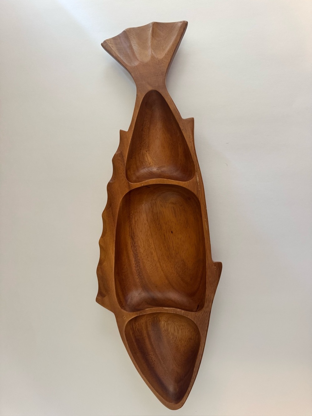 LEILANI FISH SHAPED MONKEY POD DISH